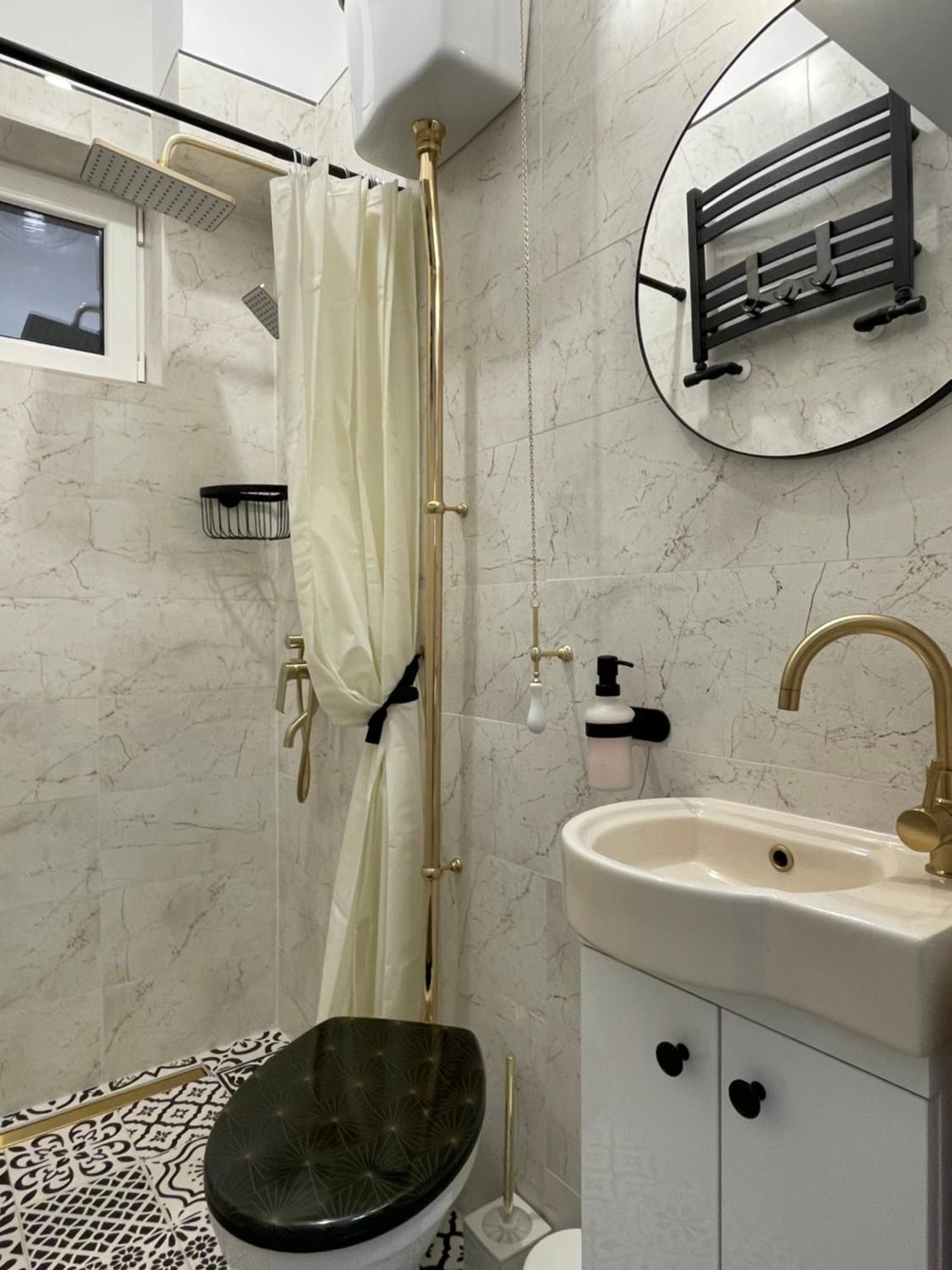 Studio Alice Romana Square Leilighet Bucureşti Eksteriør bilde